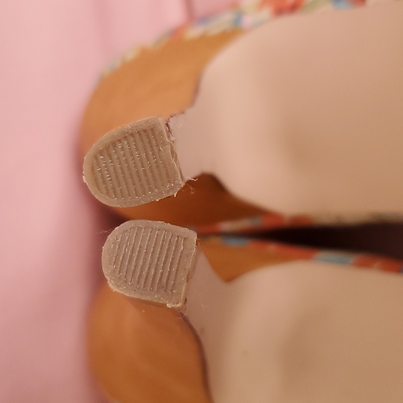 Steven Madden "Madden Girl" Size 7 Floral Fabric and Leather Heels NEW - Picture 6 of 13